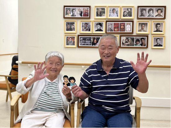 拼豆为媒,暖心相伴——平安养老险“穿越时空的老照片”志愿活动走进陆家嘴街道