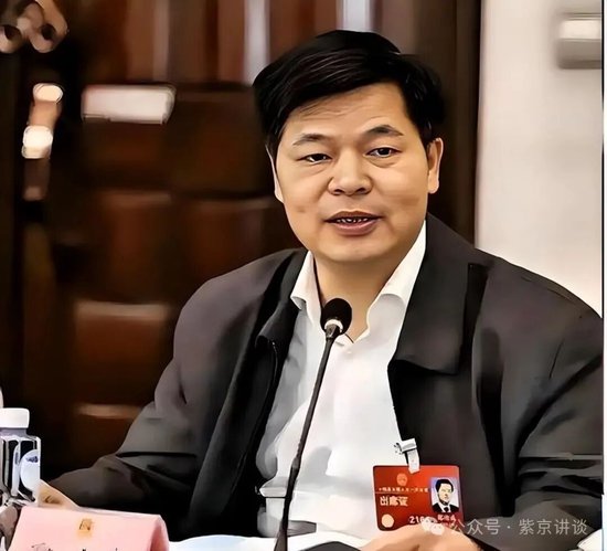 郑功成:养老金制度优化应当“提低抑高”